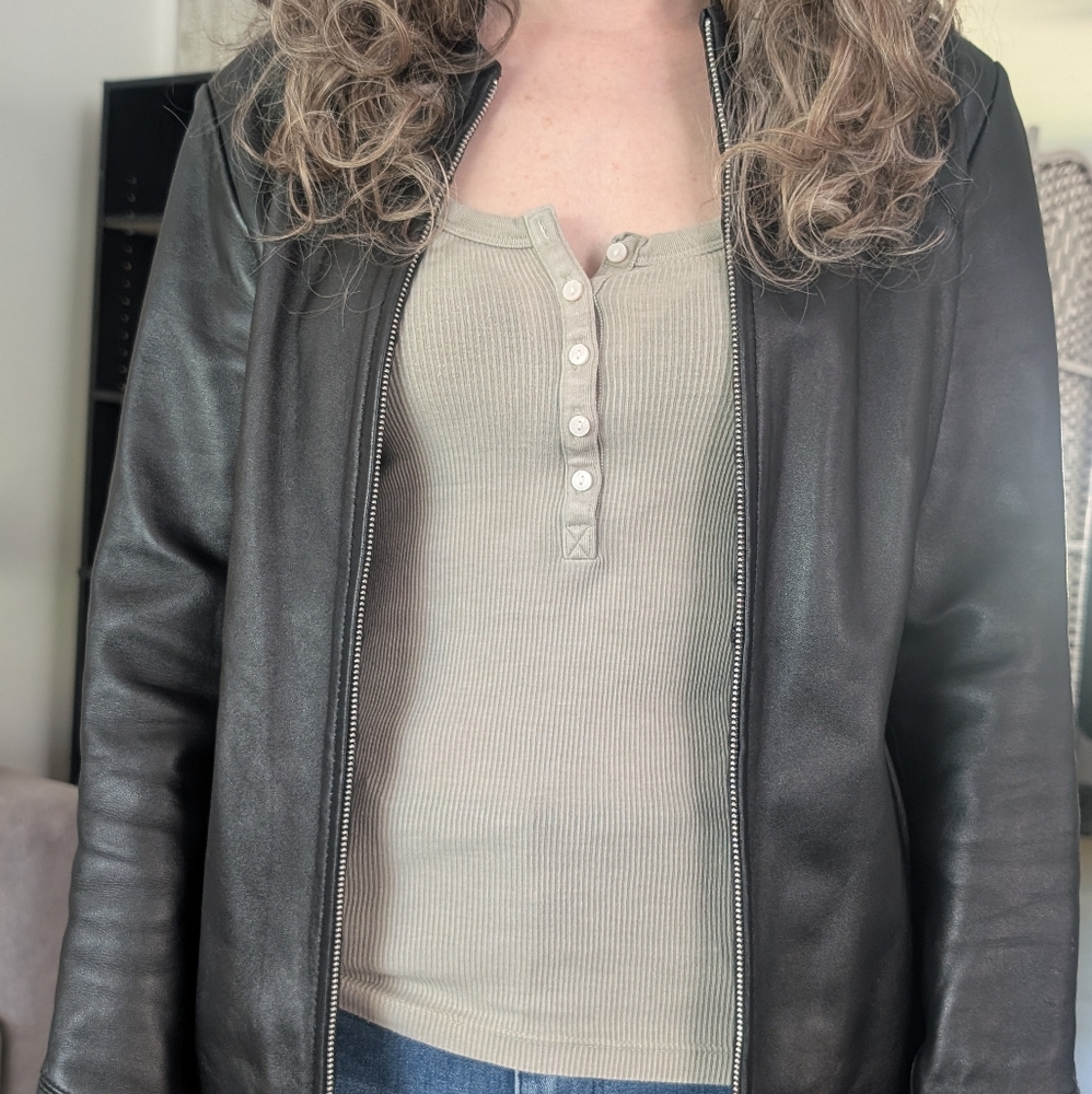Classic Black Leather Jacket with Timeless Design